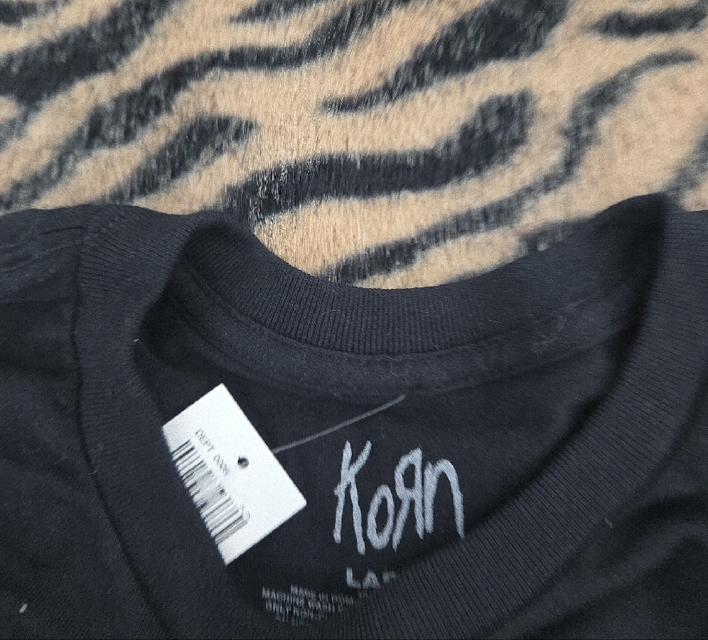 Black T-Shirt with Red Graphic - Picture 3 of 4